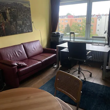 Kurfuerstendamm Quiet 1,5 Near Ludwig Kirch Platz Berlino